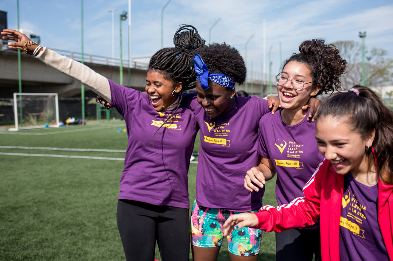 Promovendo a Mulher e o Futebol Feminino: Um Compromisso com o Futuro do Esporte